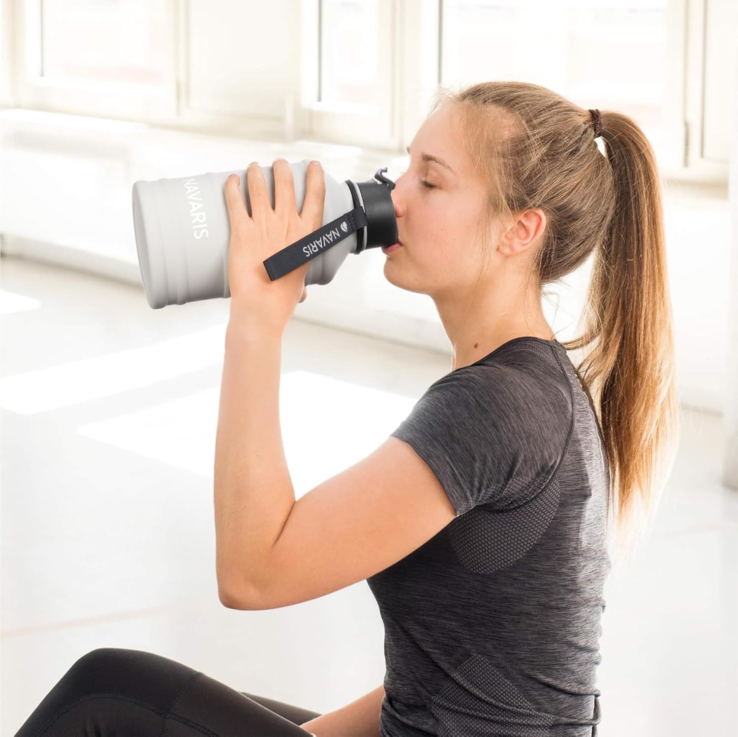 Navaris Stainless Steel Water Bottle 75oz (2.2L) – Large Single-Wall Metal Water Bottle for Sports, Gym, Camping & Outdoor Activities – Sandy Beige
