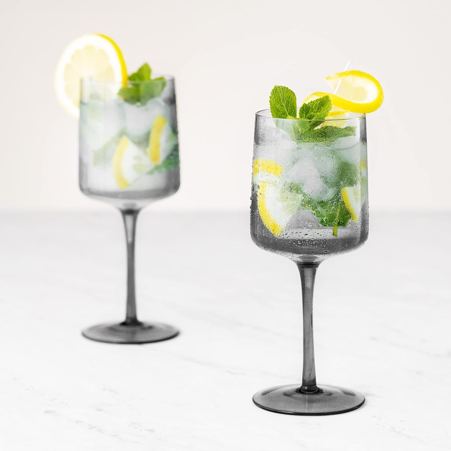 Navaris Gray Square Wine Glasses Set of 4 – 13.5oz Smoke-Colored Stemmed Glassware for Wine, Cocktails, Beer & Desserts