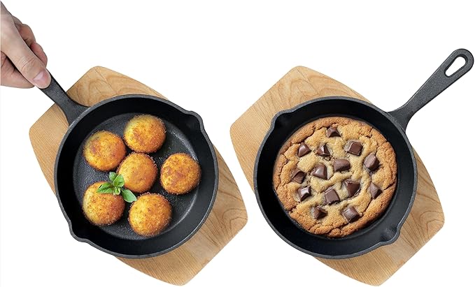 Navaris Mini Cast Iron 4" Skillet with Wooden Base (Set of 2) - Cast Iron Frying Pan Mini Skillet with Protective Wood Base - Heavy Duty Metal Skillet Weighing 426g