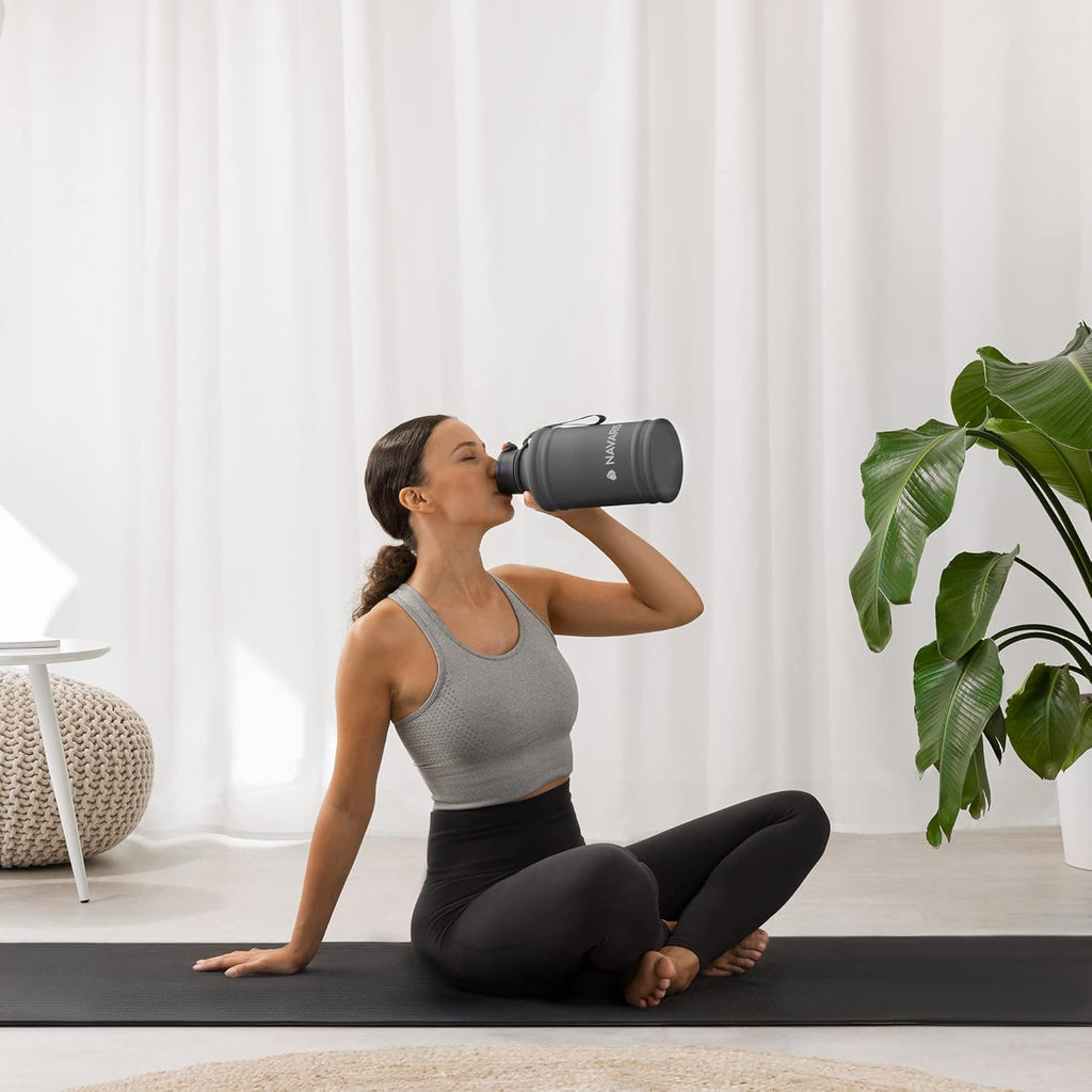 Navaris Half Gallon Water Bottle with Handle – 74oz (2.2L) Stainless Steel Water Jug for Sports, Gym & Outdoor Activities – Dark Grey